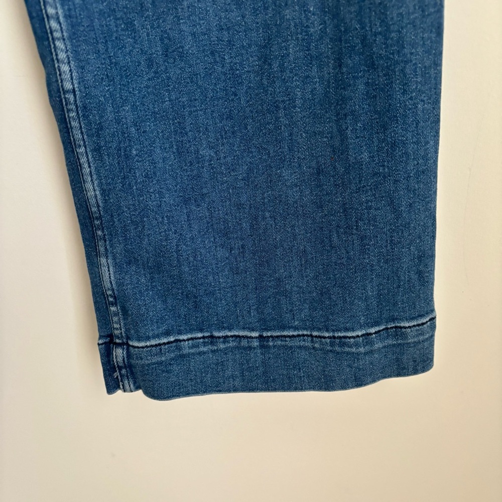 Anthropologie Classic Blue Cropped Jeans - Picture 4 of 7